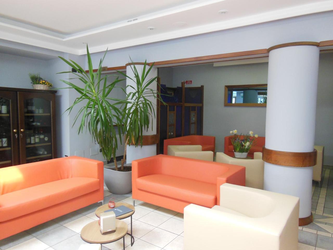 Hotel Giardino 坎诺比奥 外观 照片